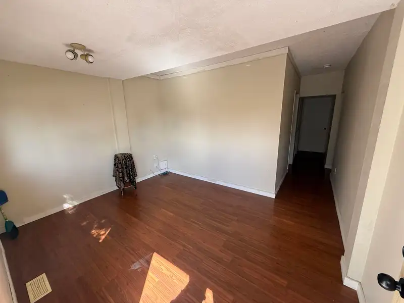 301 E 41ST AVENUE - photo 3 of 10