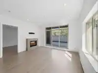 204 1273 MARINE DRIVE - thumbnail 1