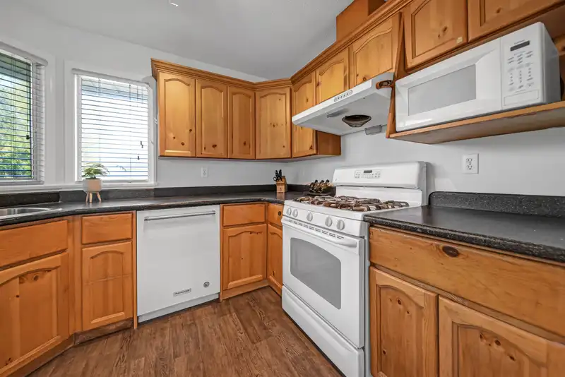 3303 272A STREET - photo 4 of 30