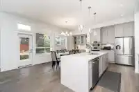 2070 165B STREET - thumbnail 8