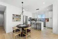 203 2771 MONTROSE AVENUE - thumbnail 1