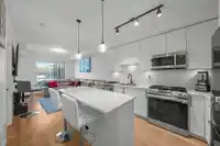 212 7506 199A STREET - thumbnail 6