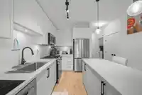 212 7506 199A STREET - thumbnail 7