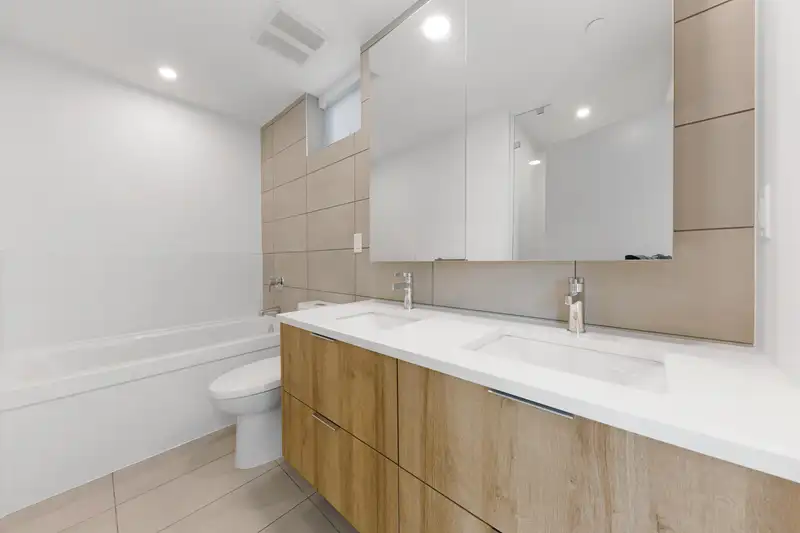 4 10160 133 STREET - photo 4 of 19