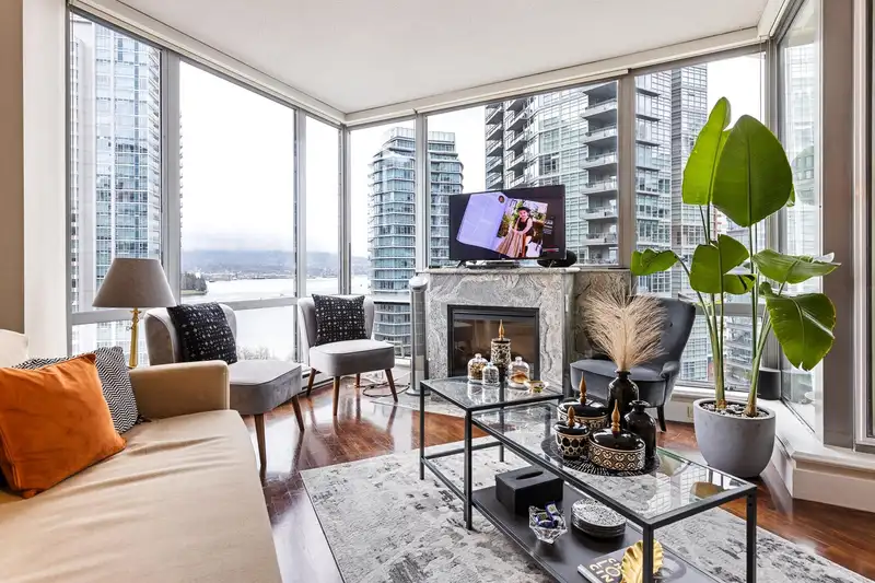 1401 1228 W HASTINGS STREET - photo 2 of 27