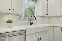 4 4890 48 AVENUE - thumbnail 9