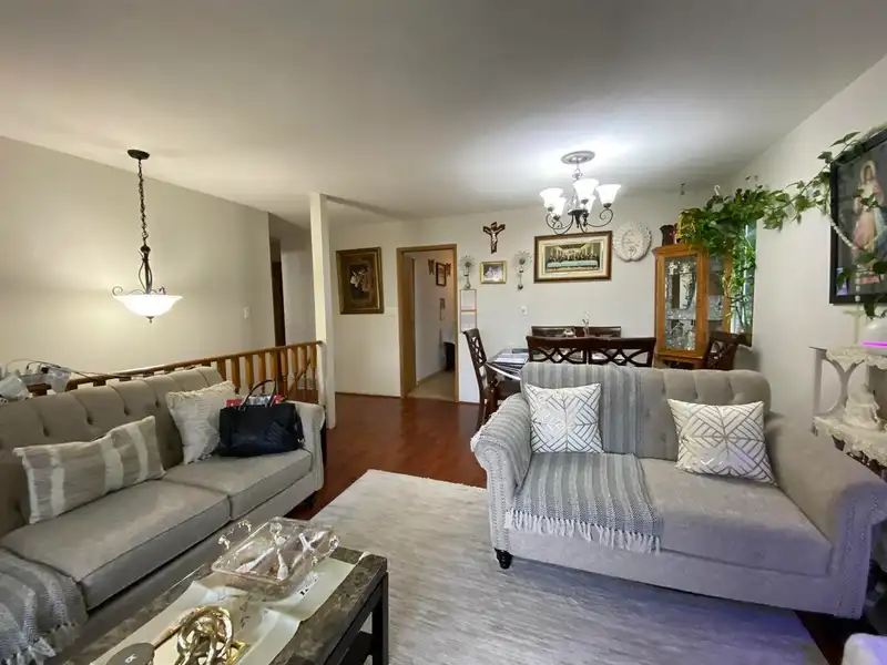 15024 96 AVENUE - photo 1 of 32