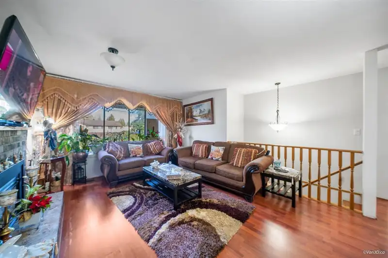 15024 96 AVENUE - photo 2 of 32