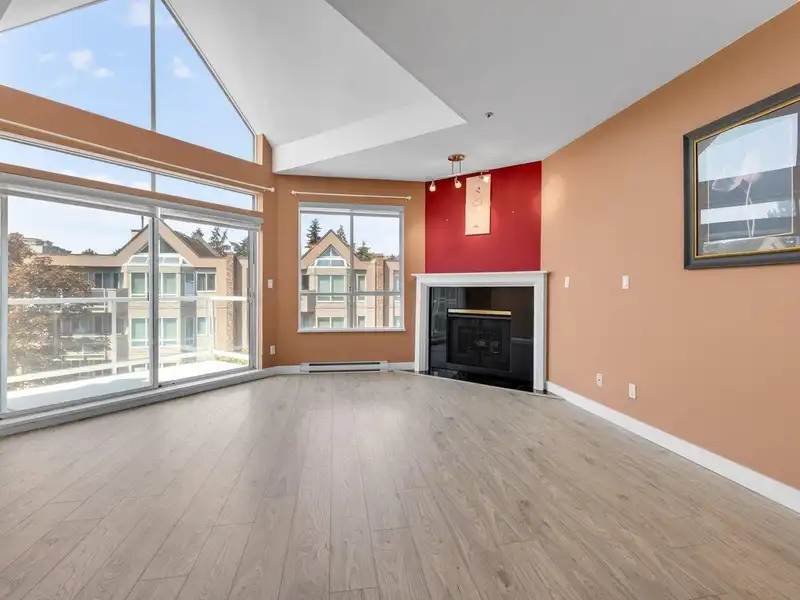 315 8651 ACKROYD ROAD - photo 3 of 26