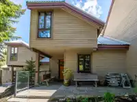 36 6125 EAGLE DRIVE - thumbnail 2