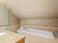 36 6125 EAGLE DRIVE - thumbnail 22