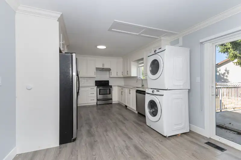 32317 ADAIR AVENUE - photo 3 of 39
