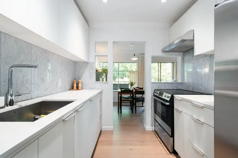 201 1777 W 13TH AVENUE - photo 3 of 37