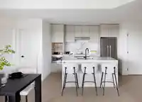 111/211 422 E 3RD STREET - thumbnail 3
