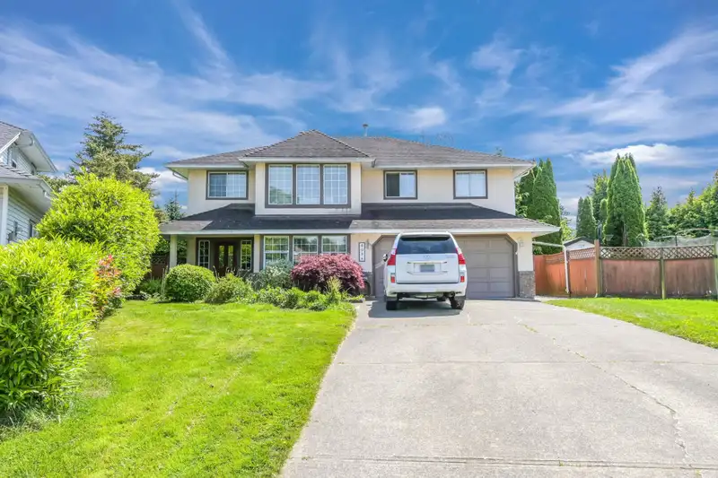 6084 185 STREET - photo 1 of 36