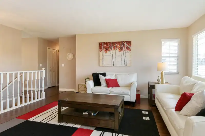 6084 185 STREET - photo 4 of 36