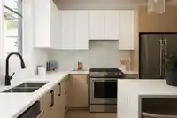 13 1641 KING CRESCENT - thumbnail 18