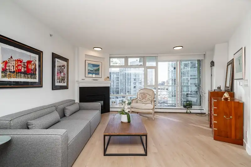 906 189 DAVIE STREET - photo 3 of 36