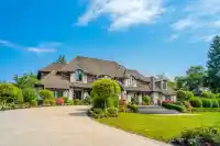 13283 56 AVENUE - thumbnail 2