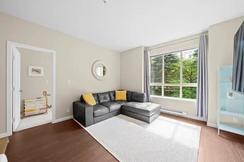 209 270 FRANCIS WAY - photo 4 of 31