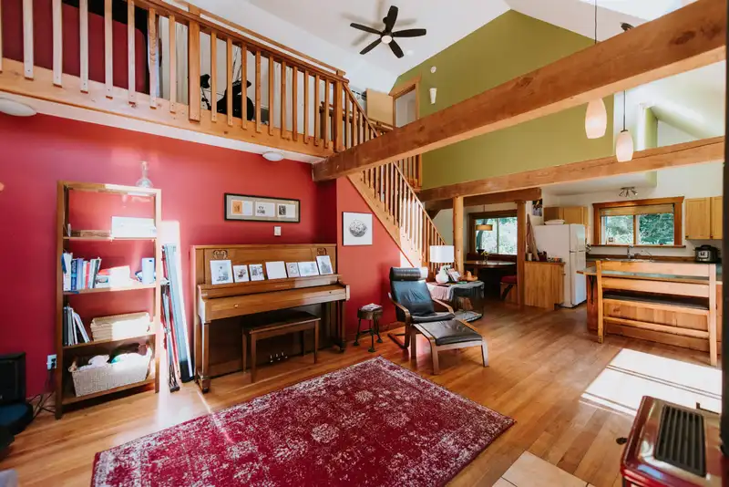 981 CONRAD ROAD - photo 3 of 38