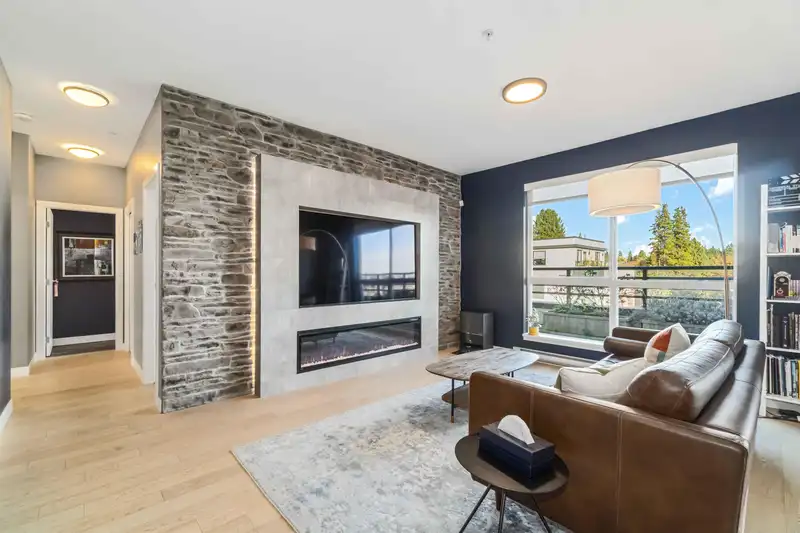PH3 5555 DUNBAR STREET - photo 1 of 13