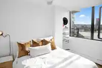 907 1330 HARWOOD STREET - thumbnail 15