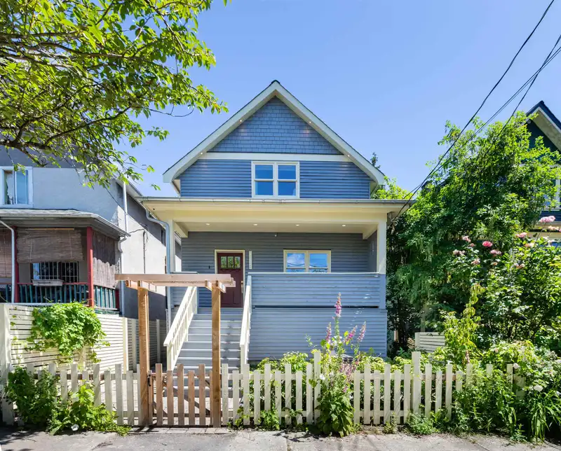 1022 ODLUM DRIVE - photo 1 of 40