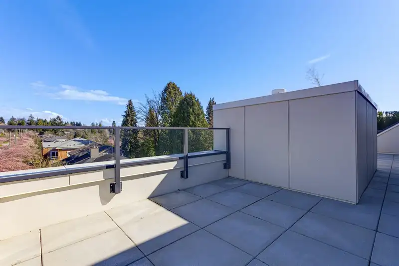 302 3590 W 39TH AVENUE - photo 2 of 24