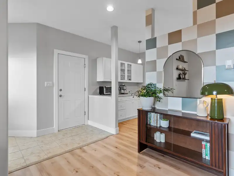 40 21579 88B AVENUE - photo 3 of 32