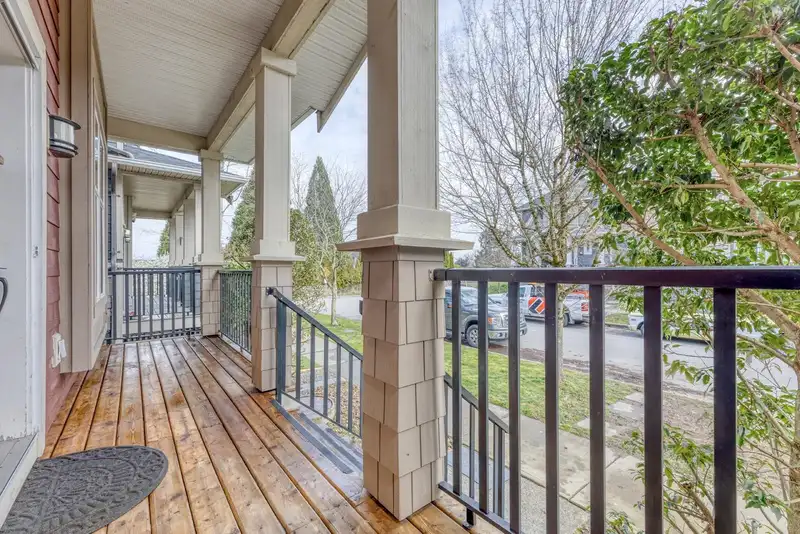 7339 191B STREET - photo 3 of 40