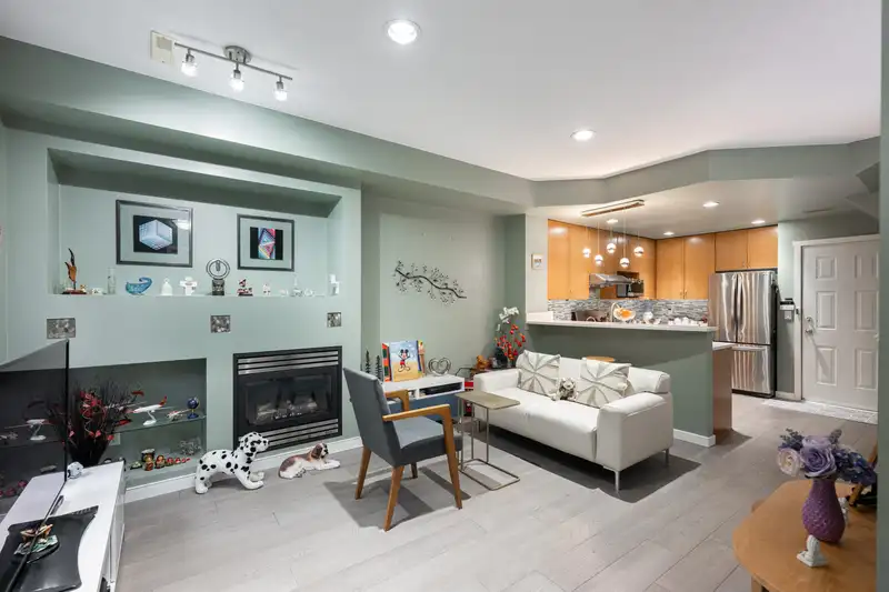 30 7733 HEATHER STREET - photo 3 of 18