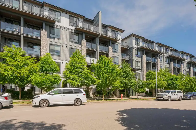 112 15351 101 AVENUE - photo 2 of 36