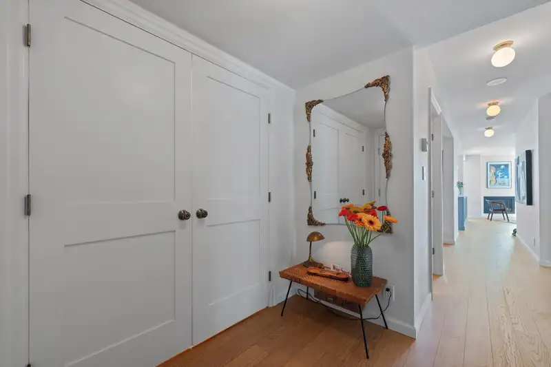 501 1199 MARINASIDE CRESCENT - photo 4 of 40
