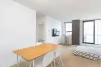 402 789 DRAKE STREET - thumbnail 2