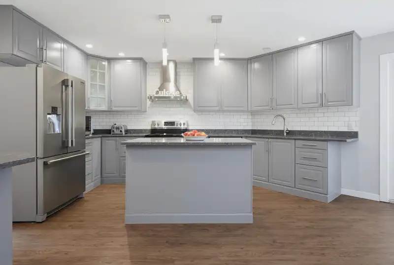 5965 133 STREET - photo 2 of 37
