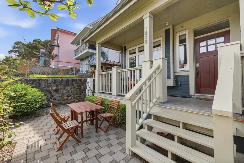 1828 E GEORGIA STREET - photo 3 of 38