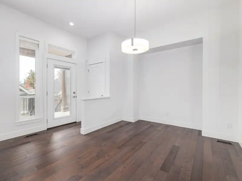 16527 25A AVENUE - photo 4 of 22