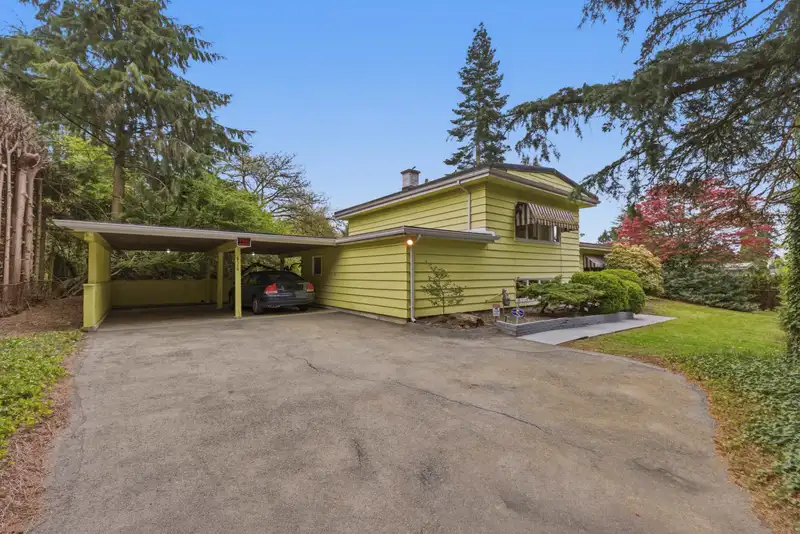 6150 BLENHEIM STREET - photo 4 of 40