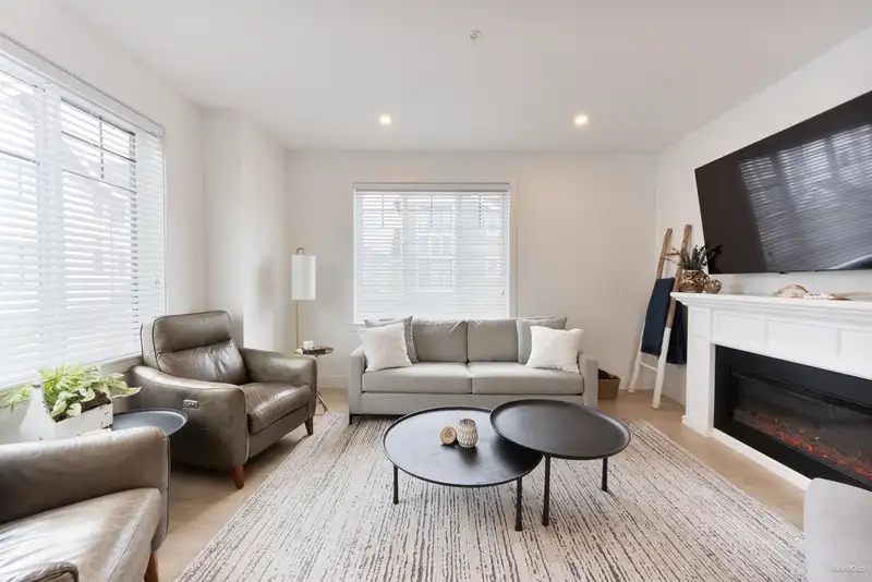 23 12018 237 STREET - photo 4 of 26