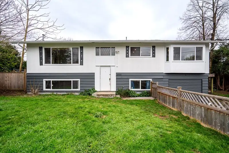 2995 268A STREET - photo 1 of 28