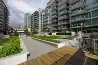 303 185 VICTORY SHIP WAY - thumbnail 23