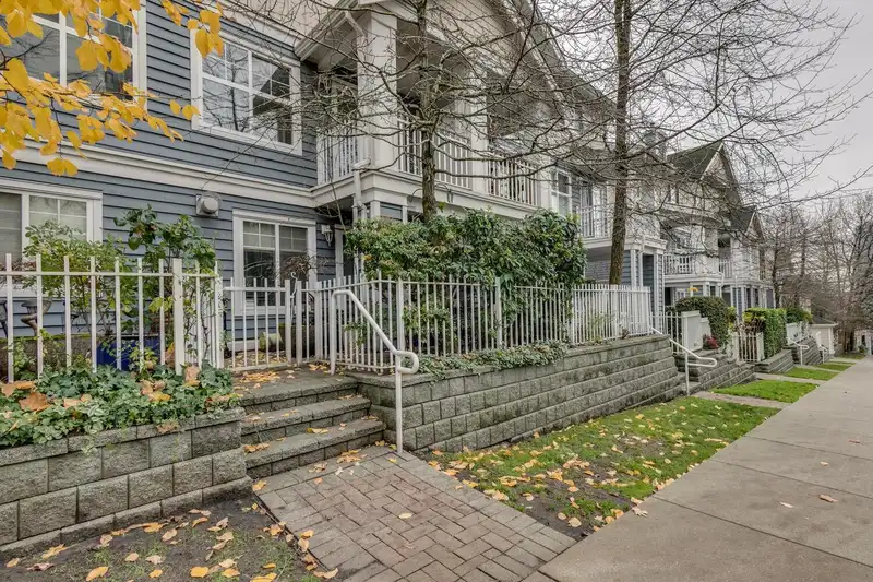 50 123 SEVENTH STREET - photo 1 of 32