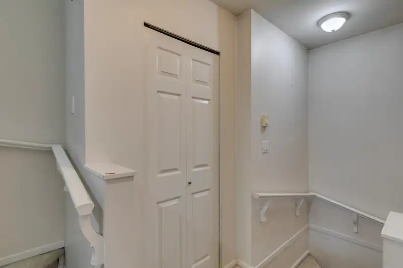 50 123 SEVENTH STREET - photo 4 of 32