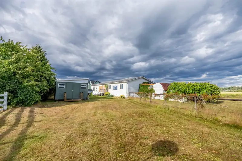 5316 216 STREET - photo 3 of 21