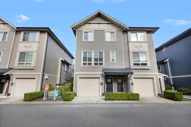 63 19913 70 AVENUE - photo 1 of 30