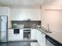 128 5550 ADMIRAL WAY - thumbnail 4