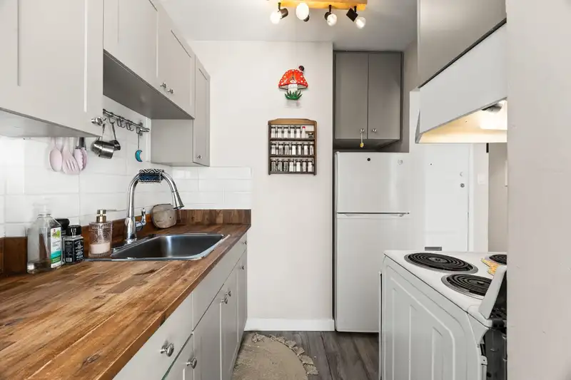 701 1100 HARWOOD STREET - photo 3 of 24