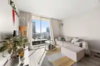 701 1100 HARWOOD STREET - thumbnail 10