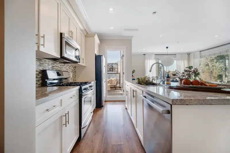 308 SEYMOUR RIVER PLACE - photo 2 of 36